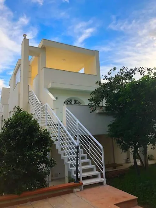 Villa Maia Palermo İtalya